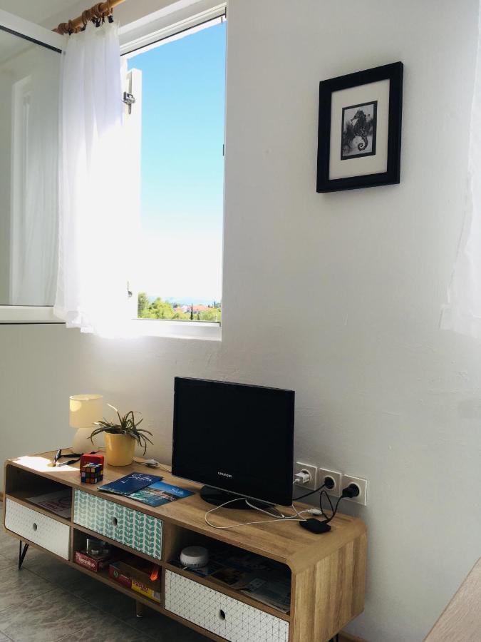Solenta - Sunny & Bright Apartment Near Beach W Self Checkin Nečujam Екстериор снимка
