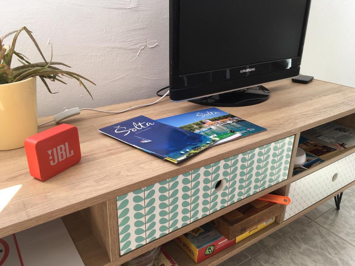 Solenta - Sunny & Bright Apartment Near Beach W Self Checkin Nečujam Екстериор снимка