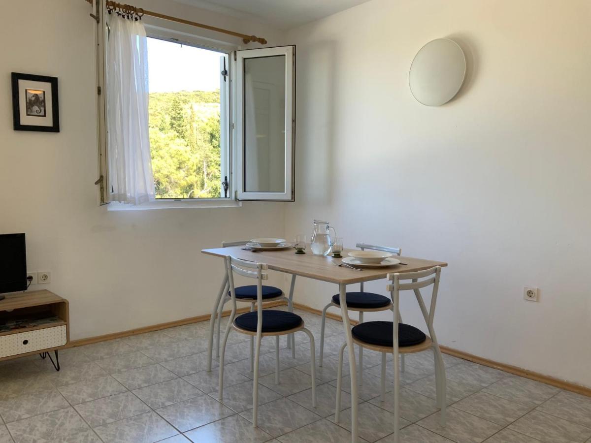 Solenta - Sunny & Bright Apartment Near Beach W Self Checkin Nečujam Екстериор снимка